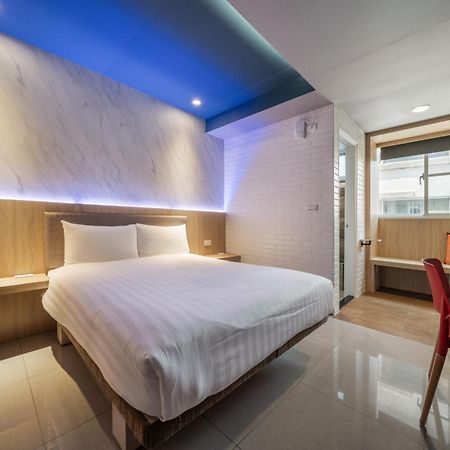 S&E Hotel Тайнань Экстерьер фото