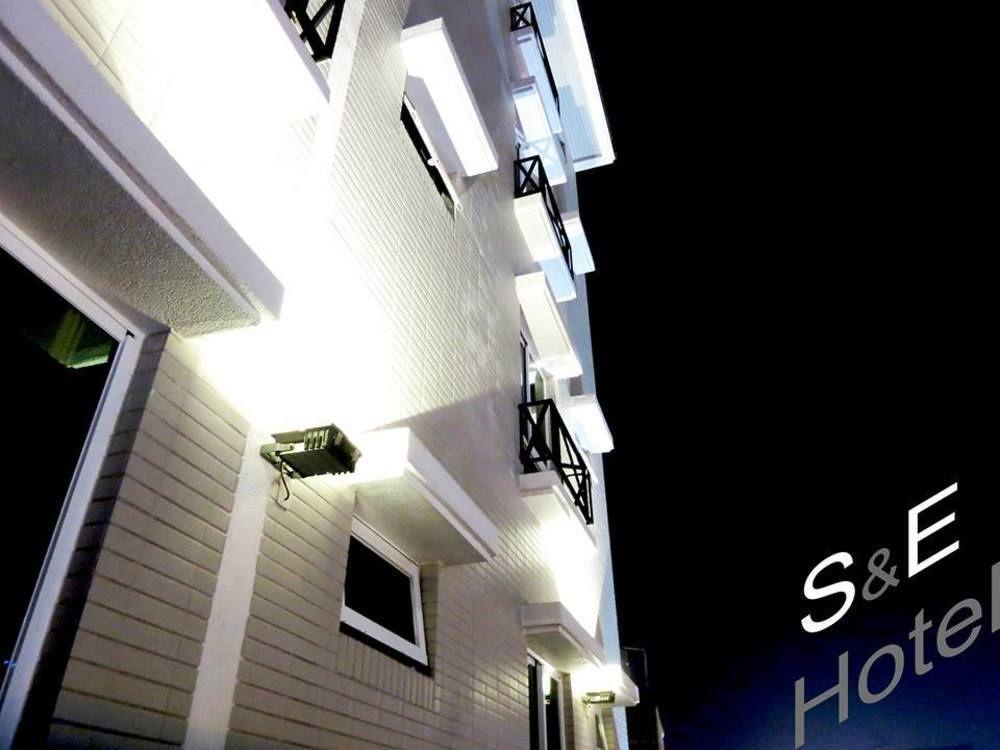S&E Hotel Тайнань Экстерьер фото