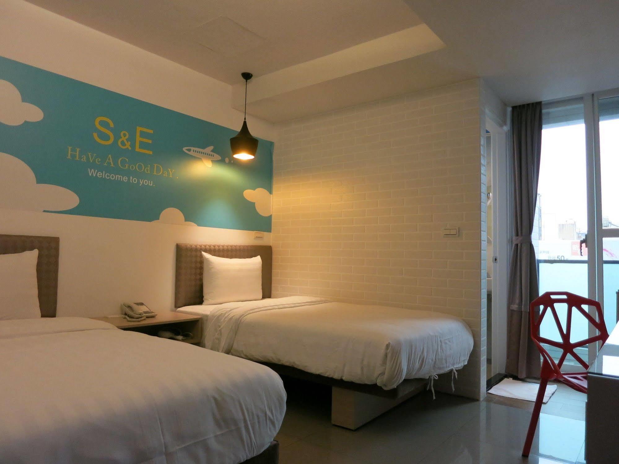 S&E Hotel Тайнань Экстерьер фото