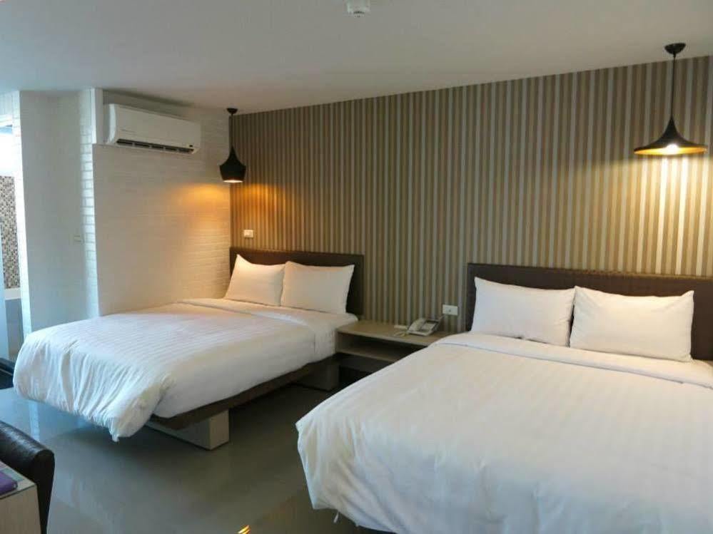 S&E Hotel Тайнань Экстерьер фото
