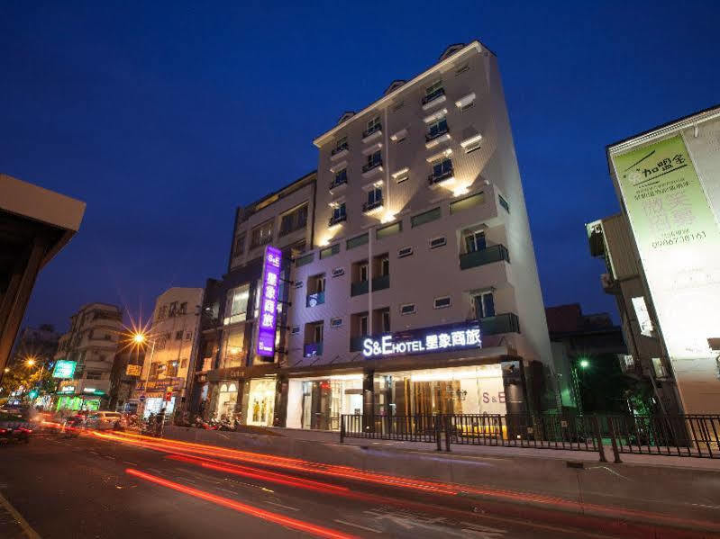 S&E Hotel Тайнань Экстерьер фото